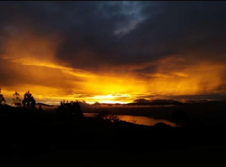 Glamping Hermoso Amanecer 瓜塔维塔 外观 照片