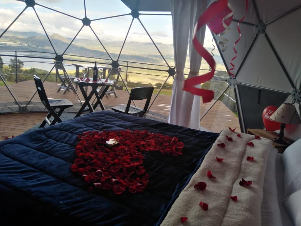 Glamping Hermoso Amanecer 瓜塔维塔 外观 照片
